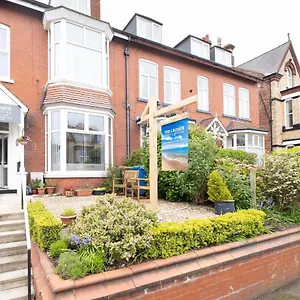 Guest house Cromer ***